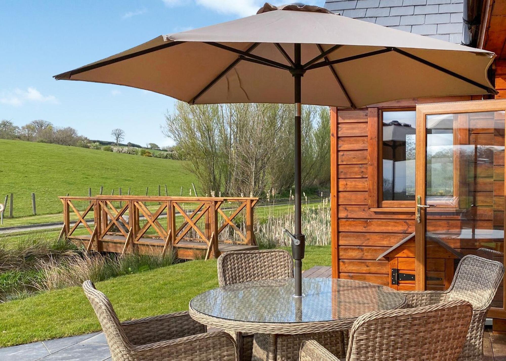 Anglesey Lakeside Lodges Menai Bridge Ruang foto